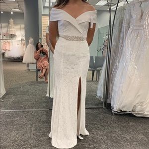 Wedding dress